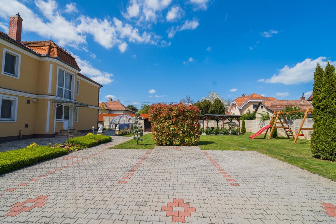 Korponyi Villa Siofok Exterior photo